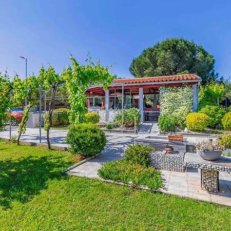 Istriensonne 0756 - Garten-paradies Mit Pool Σπίτι διακοπών