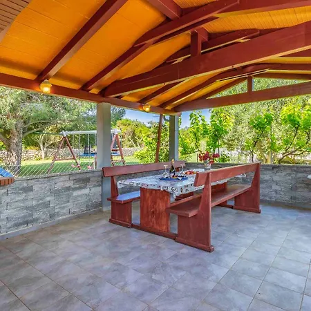 Istriensonne 0756 - Garten-paradies Mit Pool Pomer